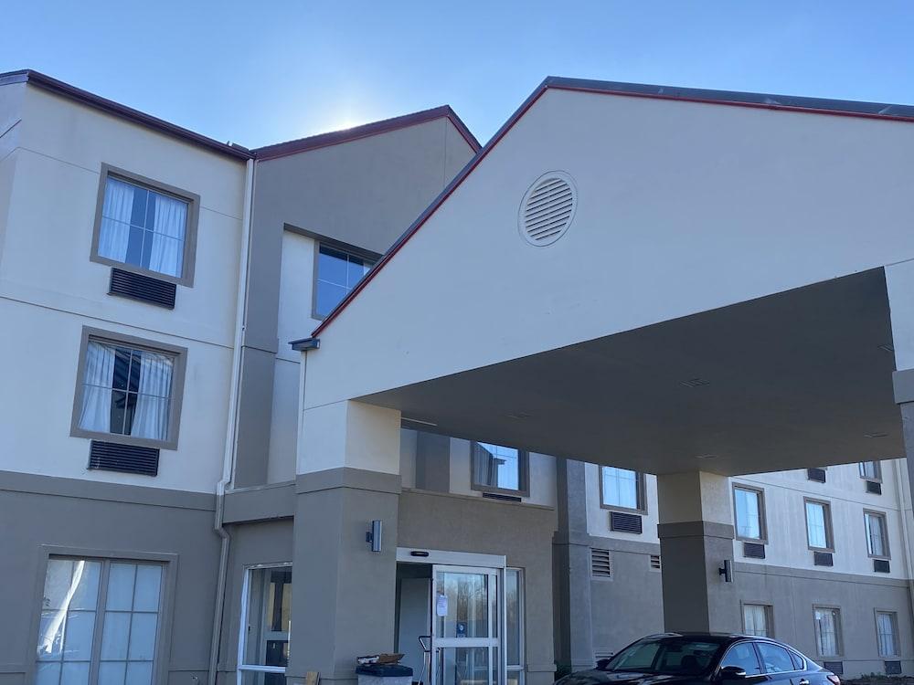 Red Roof Inn & Suites ויקסבורג מראה חיצוני תמונה