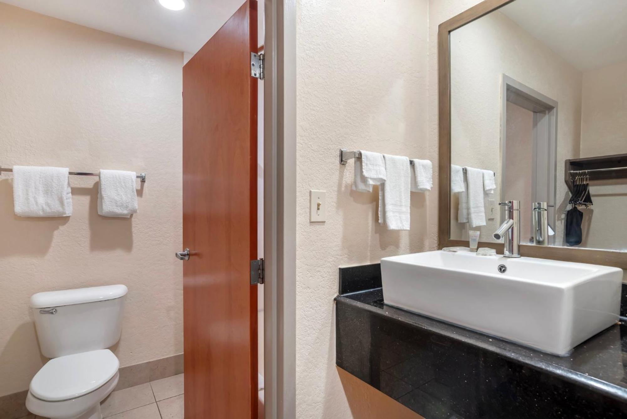 Red Roof Inn & Suites ויקסבורג מראה חיצוני תמונה