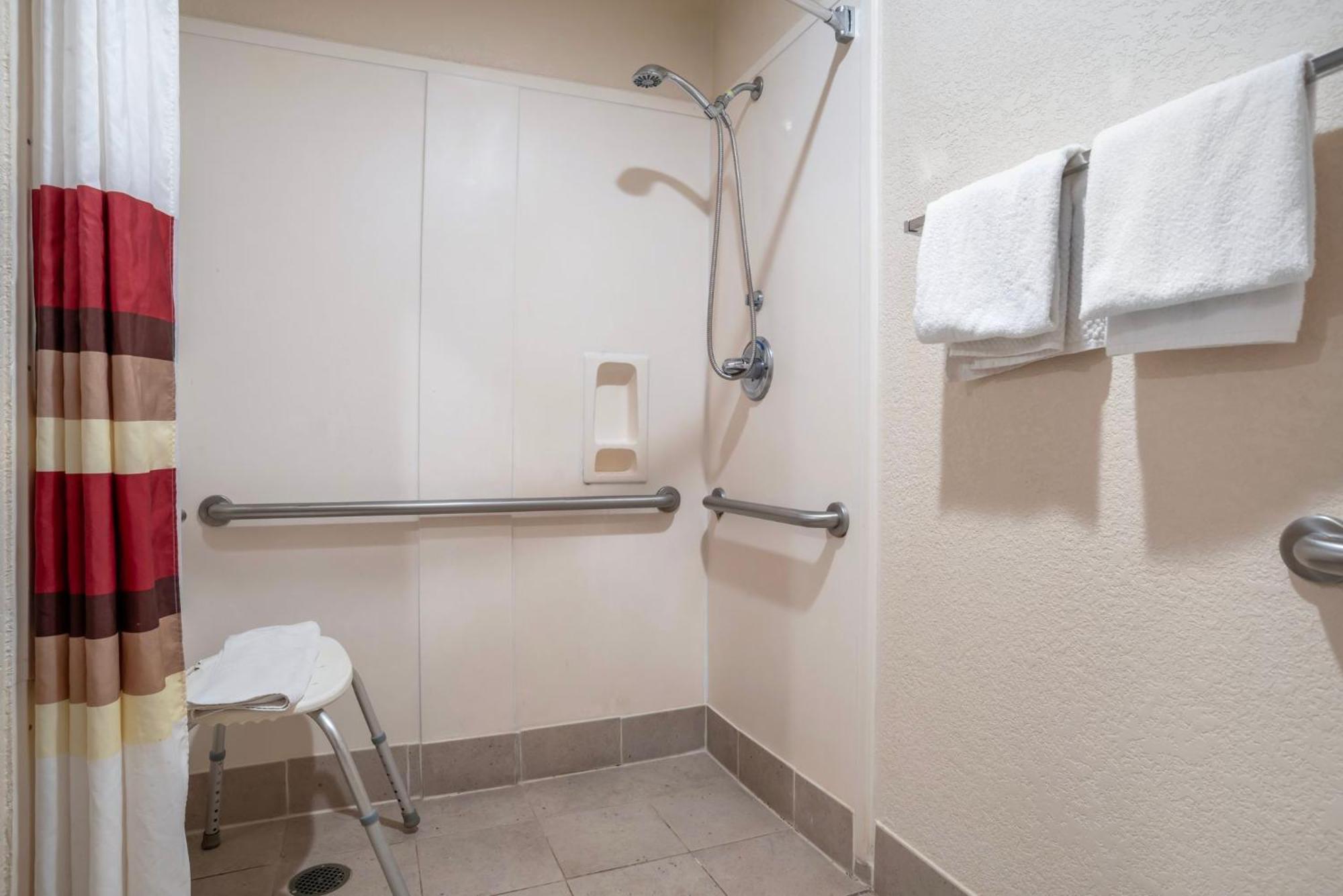 Red Roof Inn & Suites ויקסבורג מראה חיצוני תמונה