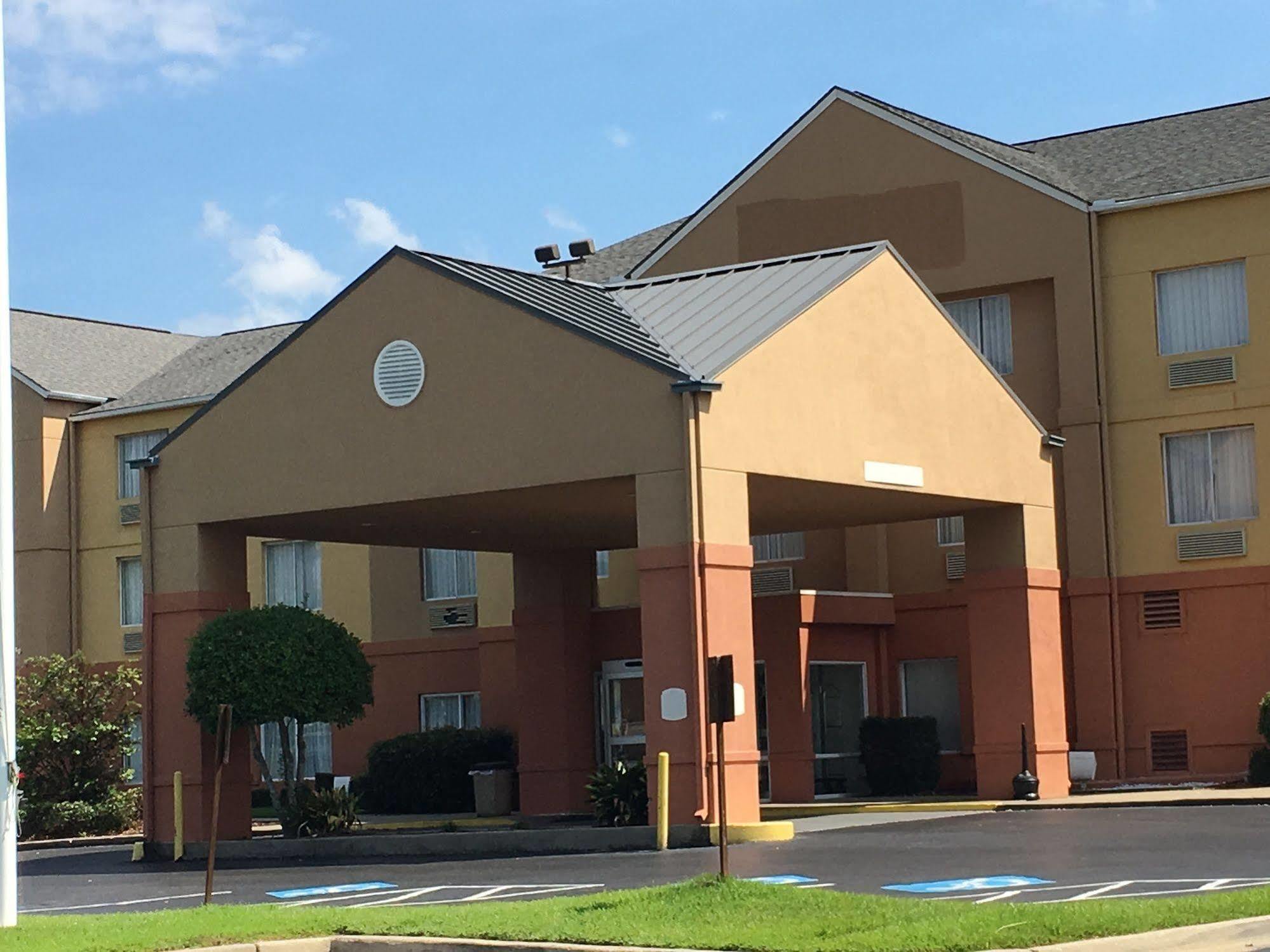 Red Roof Inn & Suites ויקסבורג מראה חיצוני תמונה